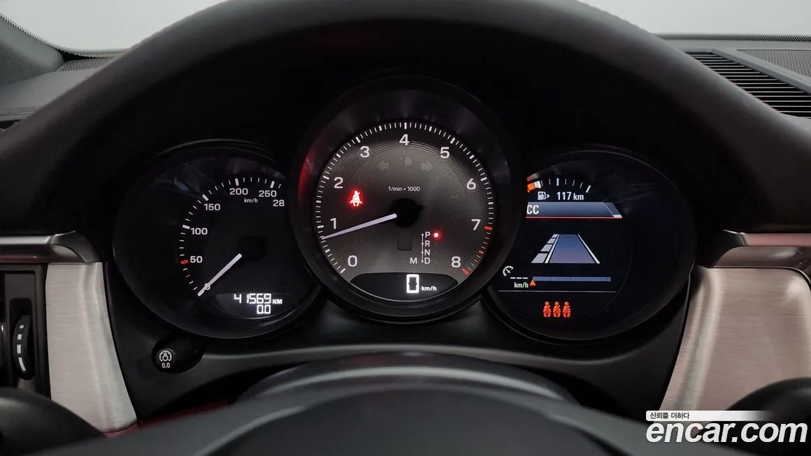 Porsche Macan 2023 из KR, фото 2