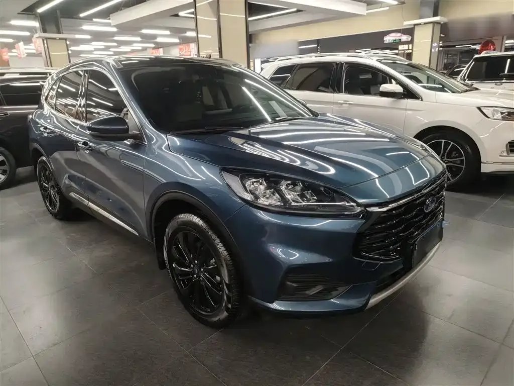 Ford Escape 2024 из CN, фото 7