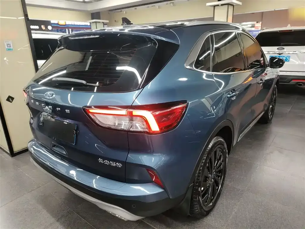 Ford Escape 2024 из CN, фото 6