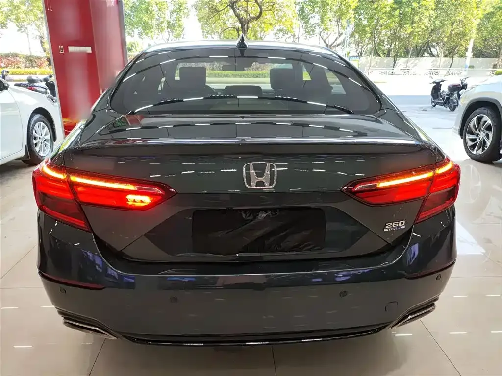 Honda Inspire 2022 из CN, фото 9