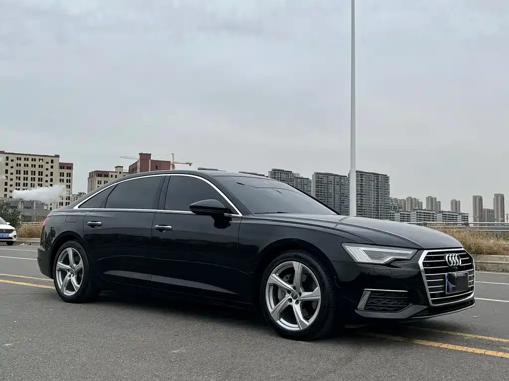 Audi A6L — фото 7