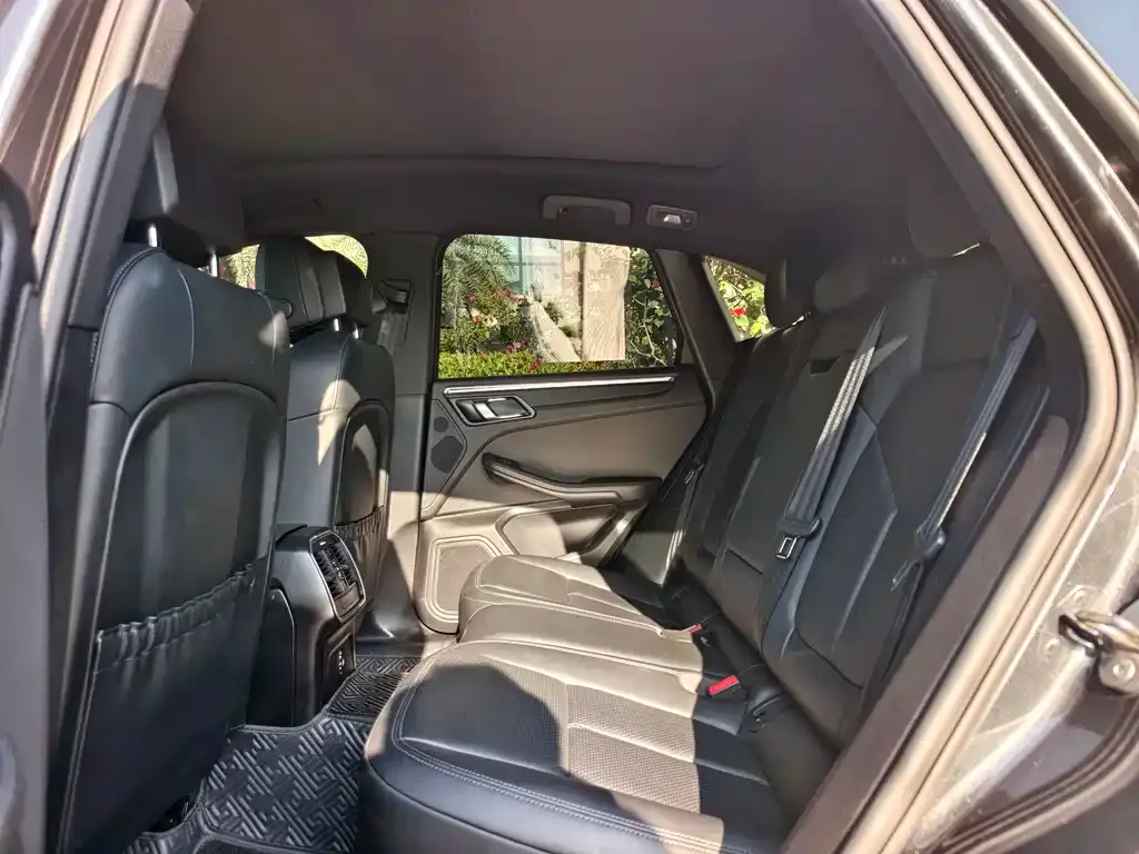 Porsche Macan 2022 из CN, фото 2