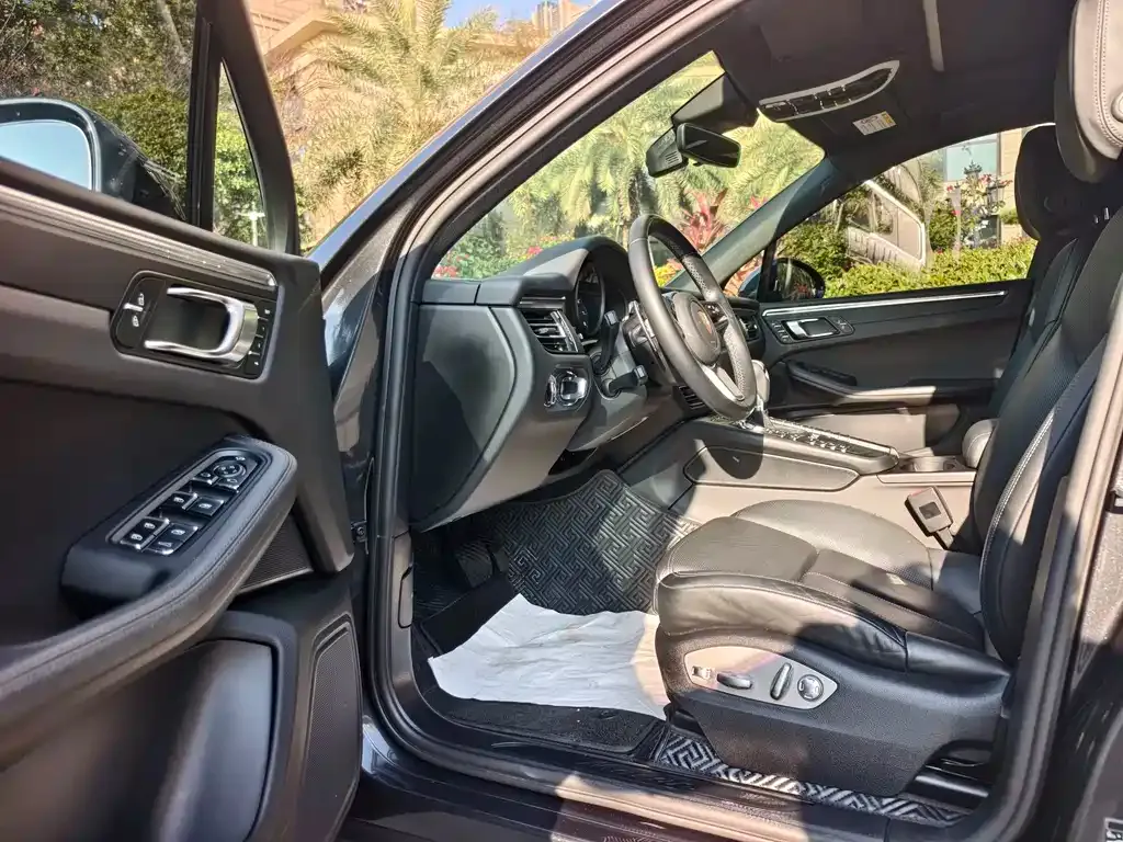 Porsche Macan 2022 из CN, фото 8