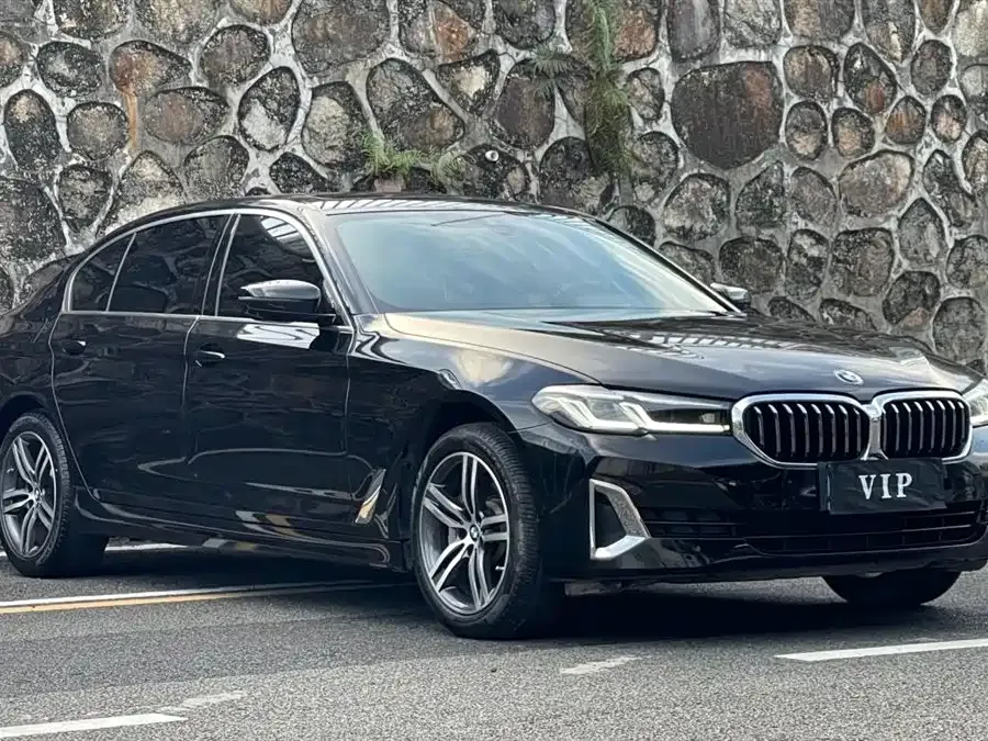 BMW 5 Series — фото 4