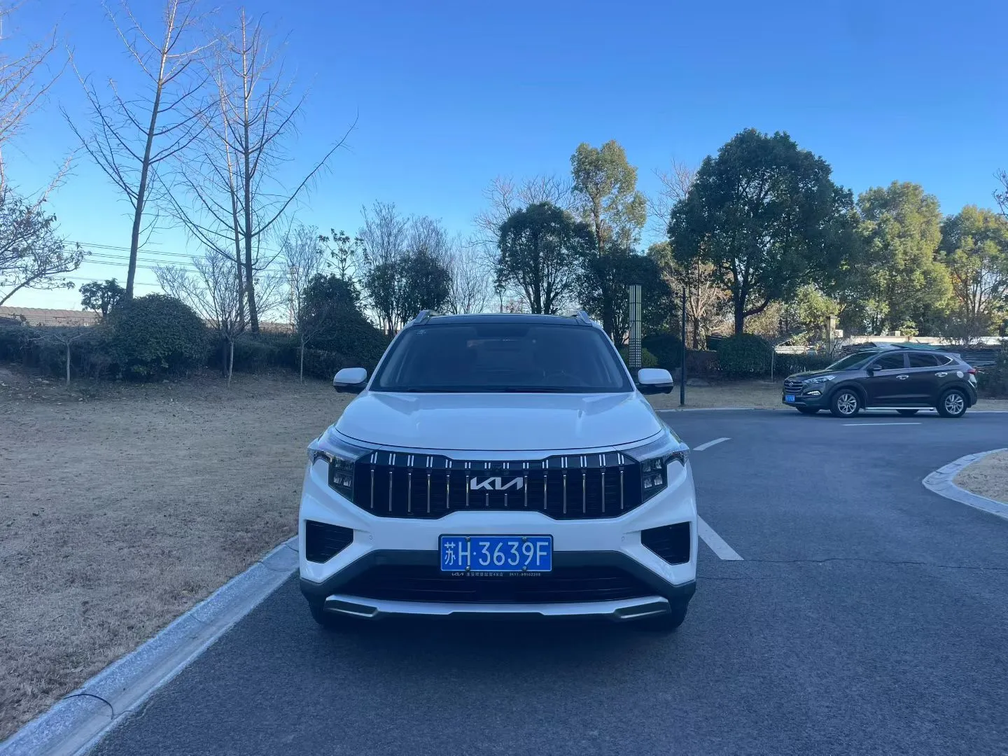 Kia Sportage — фото 1