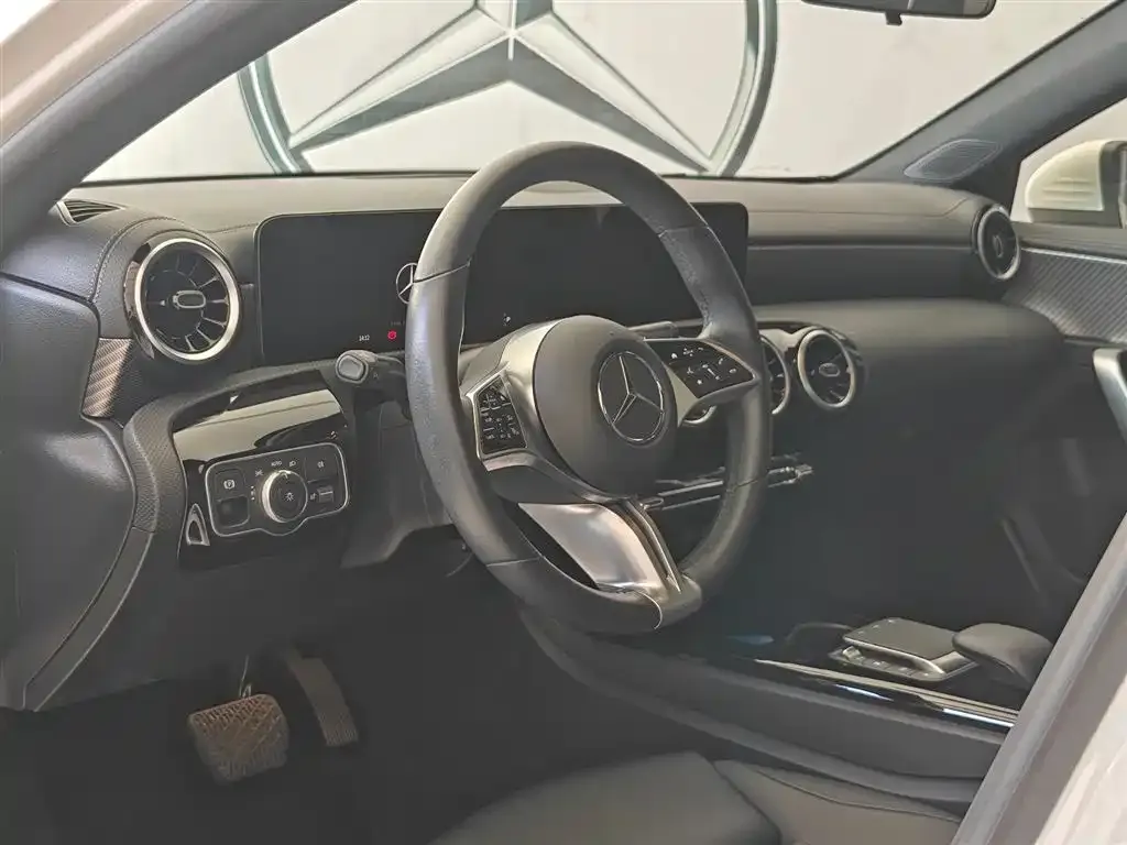 Mercedes-Benz A-Class 2023 из CN, фото 4