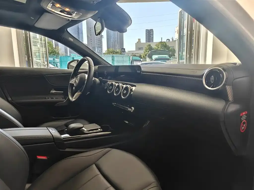 Mercedes-Benz A-Class 2023 из CN, фото 7