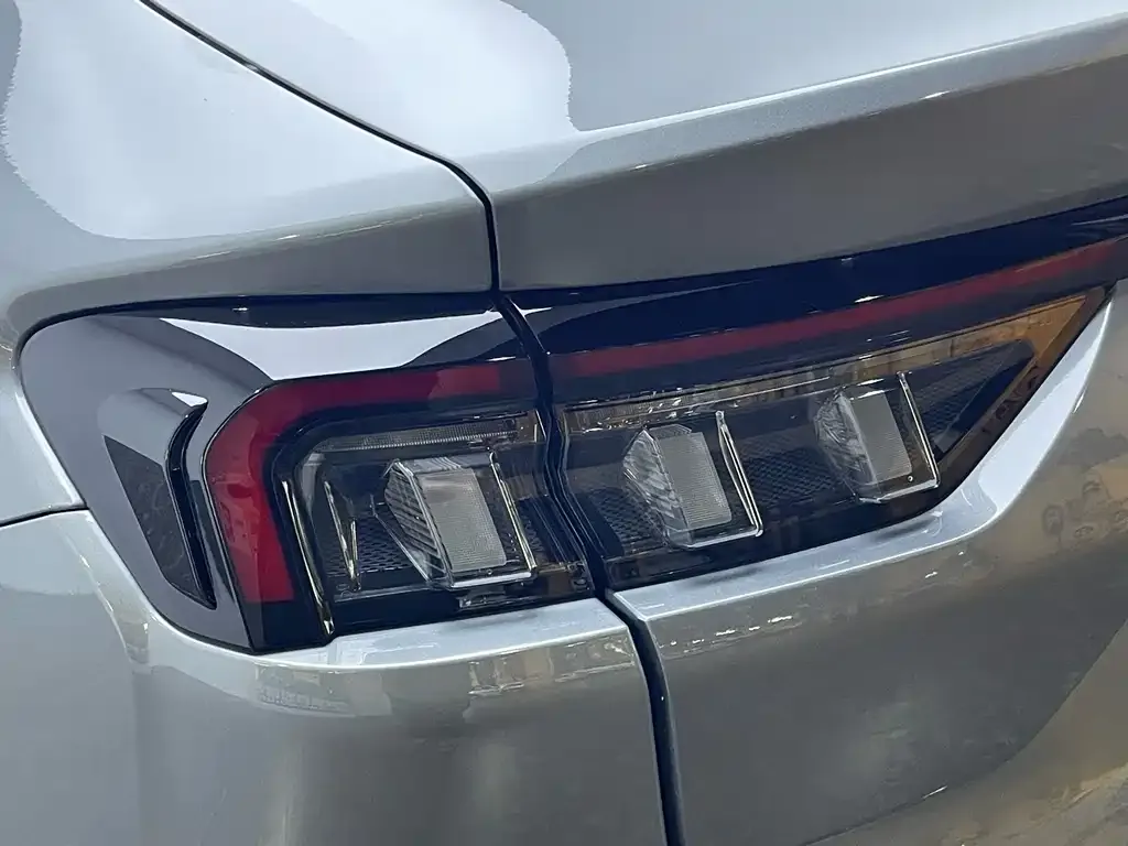 Ford Mondeo 2023 из CN, фото 10