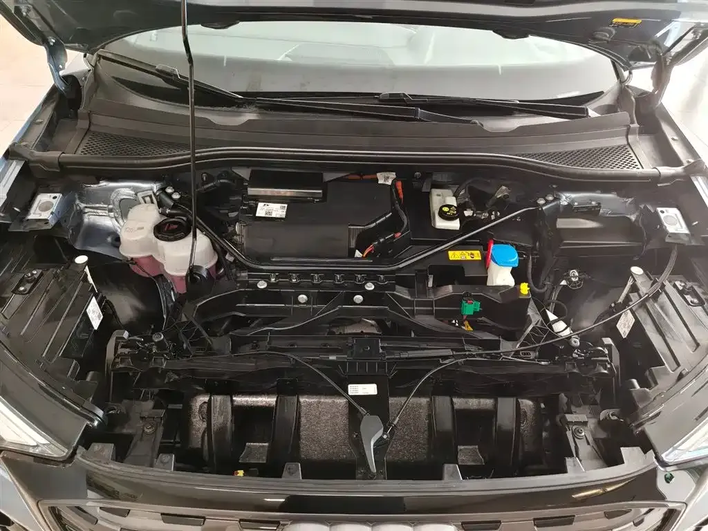 Audi Q4 e-tron 2024 из CN, фото 9