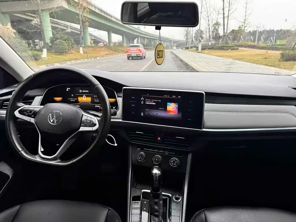 Volkswagen Bora 2023 из CN, фото 3