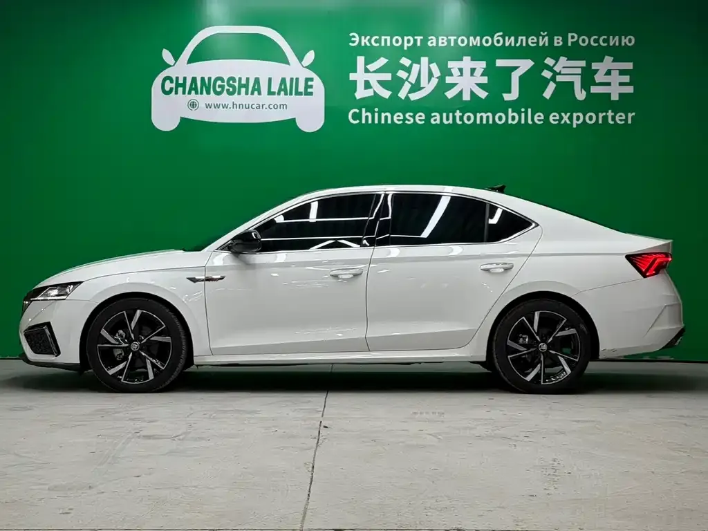 Skoda Octavia 2022 из CN, фото 6