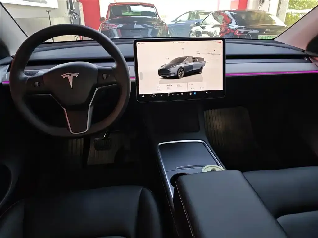 Tesla Model Y 2024 из CN, фото 2