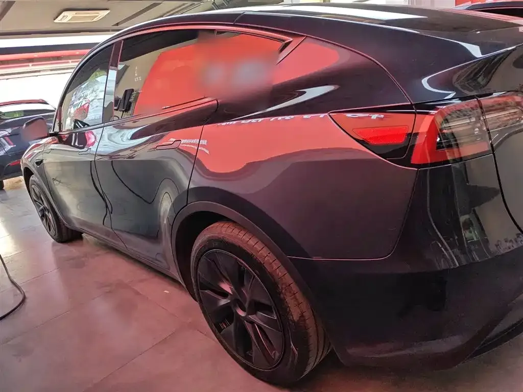 Tesla Model Y 2024 из CN, фото 7