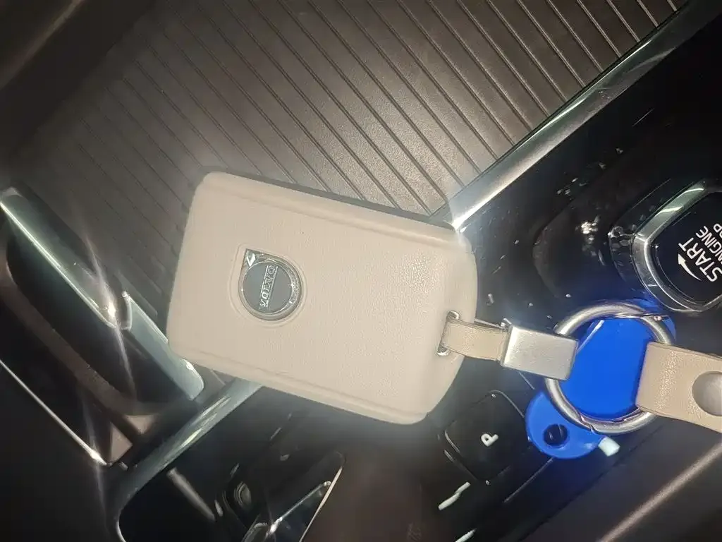 Volvo S60 2024 из CN, фото 7