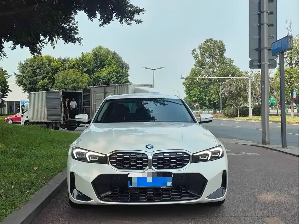 BMW 3 Series 2024 из CN, фото 5
