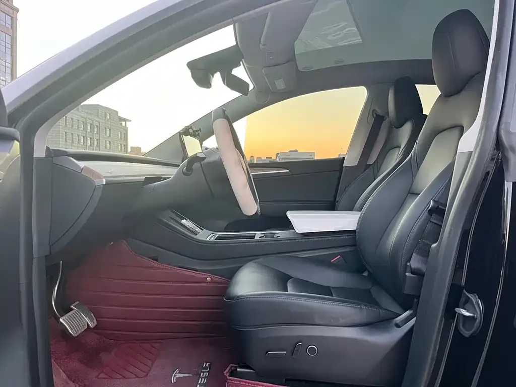 Tesla Model Y 2023 из CN, фото 8