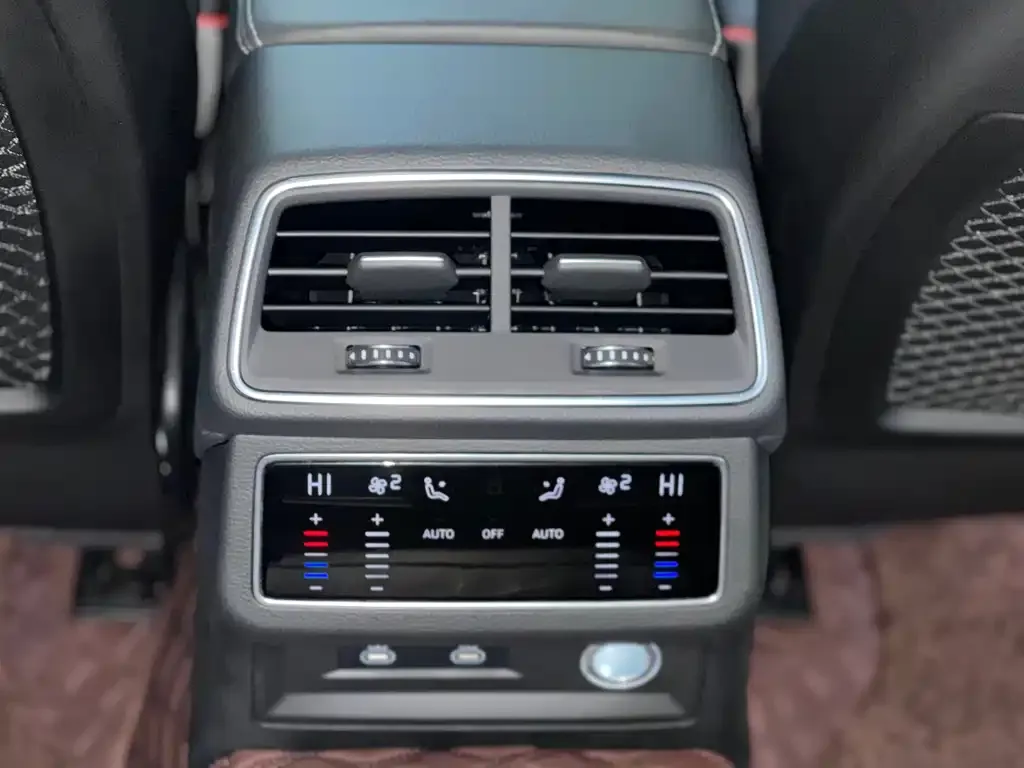 Audi A6L 2025 из CN, фото 3