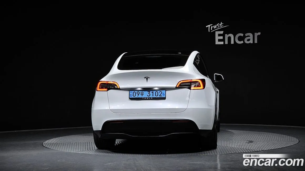 Tesla Model Y 2023 из KR, фото 7