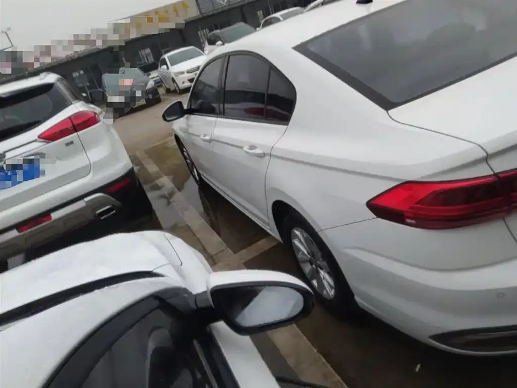 Volkswagen Bora 2023 из CN, фото 2