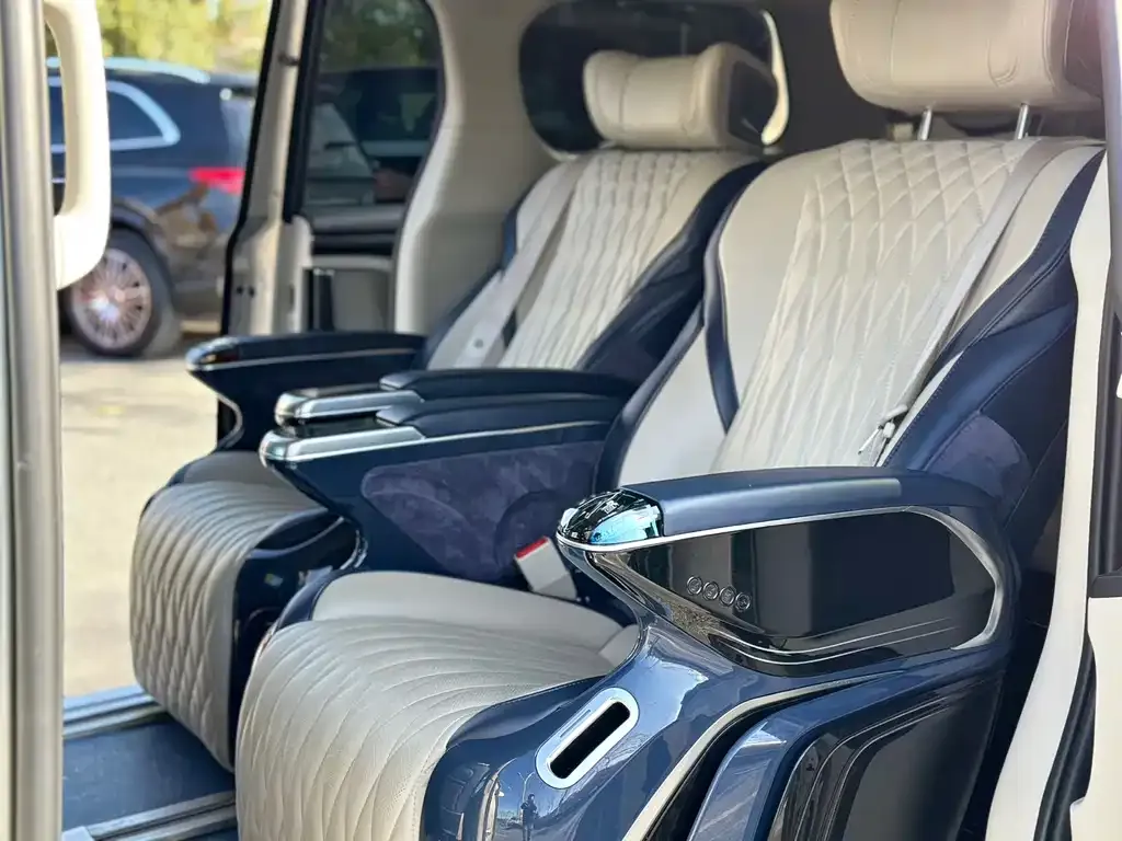 Buick GL8 2021 из CN, фото 9