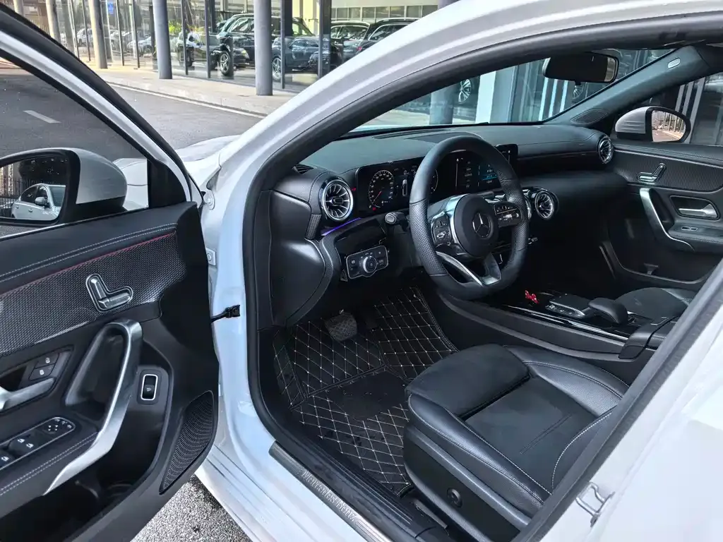 Mercedes-Benz A-Class 2022 из CN, фото 5