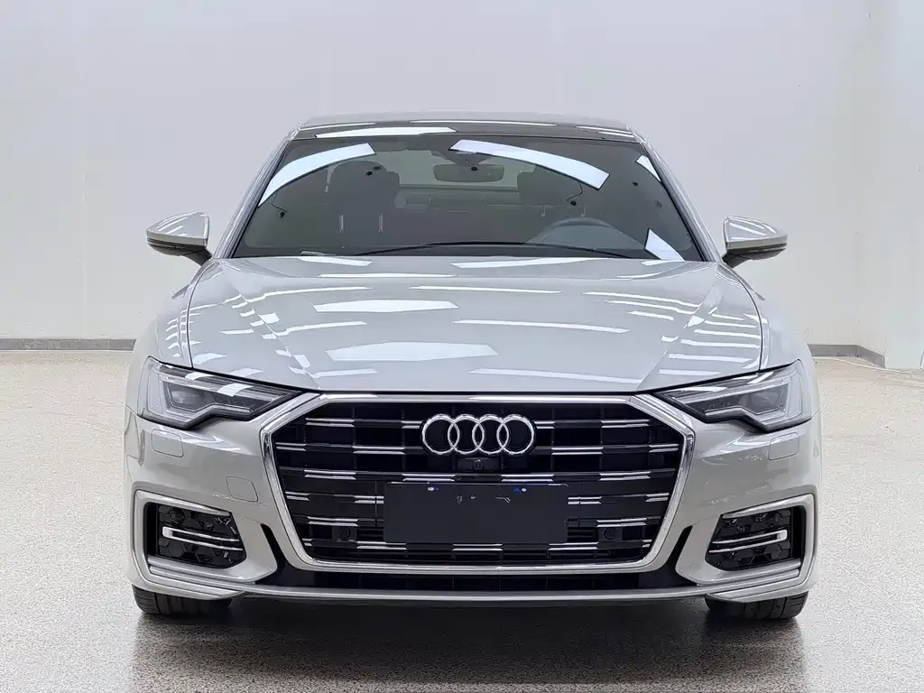 Audi A6L 2023 из CN, фото 4