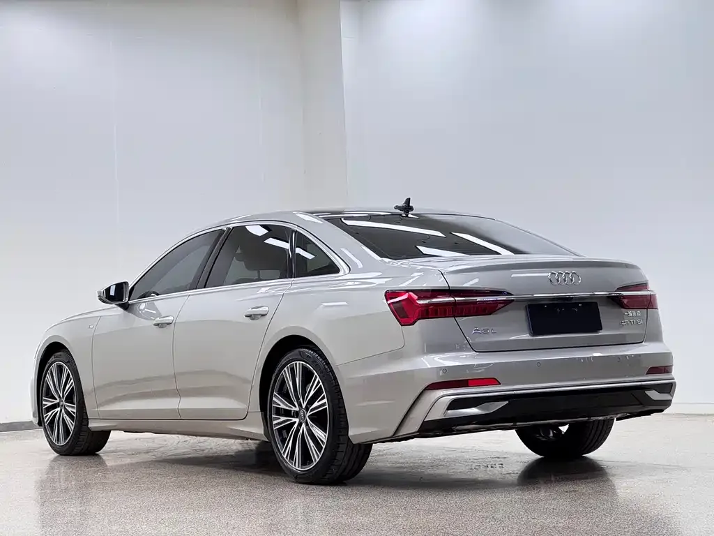 Audi A6L 2023 из CN, фото 8