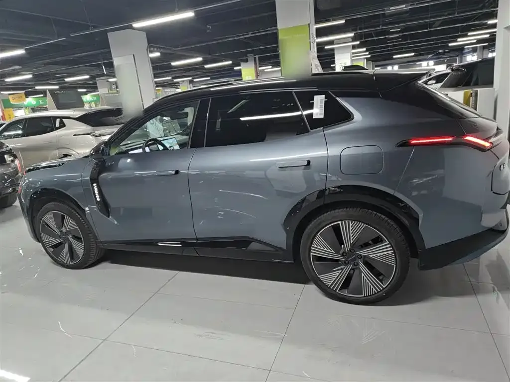 Lynk & Co 08 EM-P 2025 из CN, фото 9