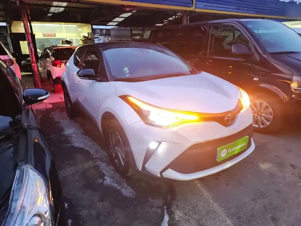 Toyota C-HR 2021 из CN, фото 8