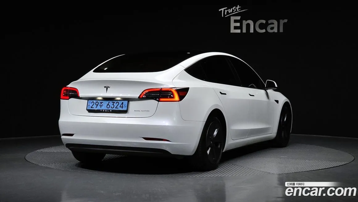 Tesla Model 3 2022 из KR, фото 2