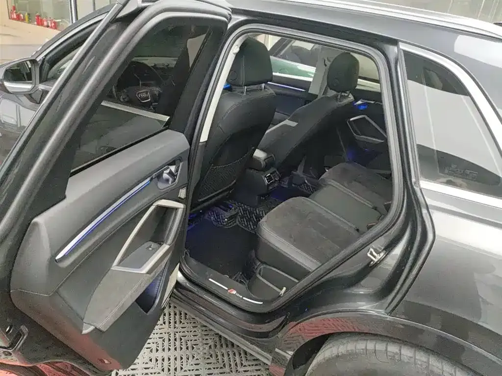 Audi Q3 2022 из CN, фото 3