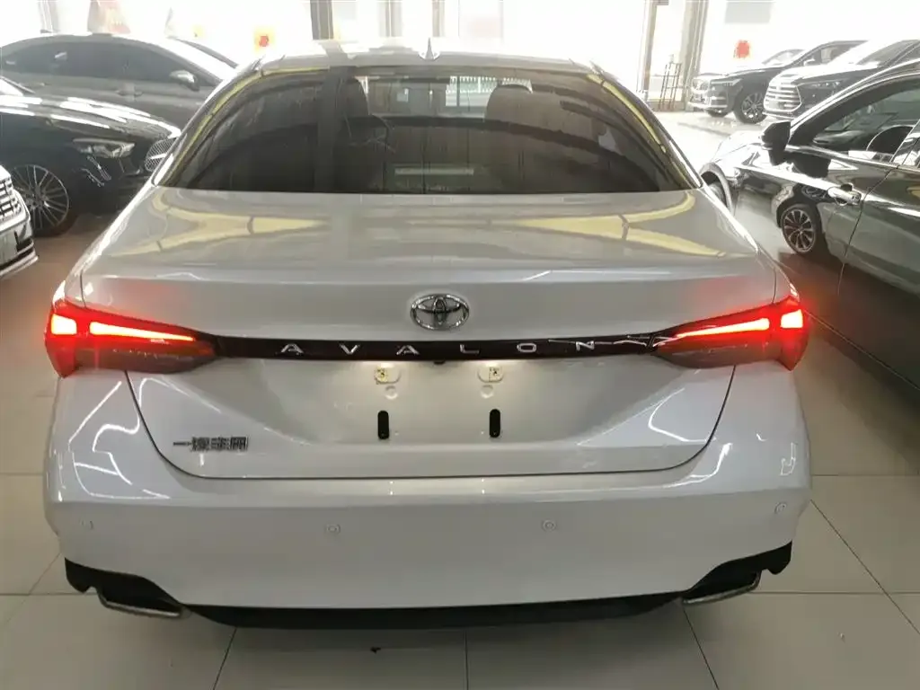 Toyota Avalon 2022 из CN, фото 4