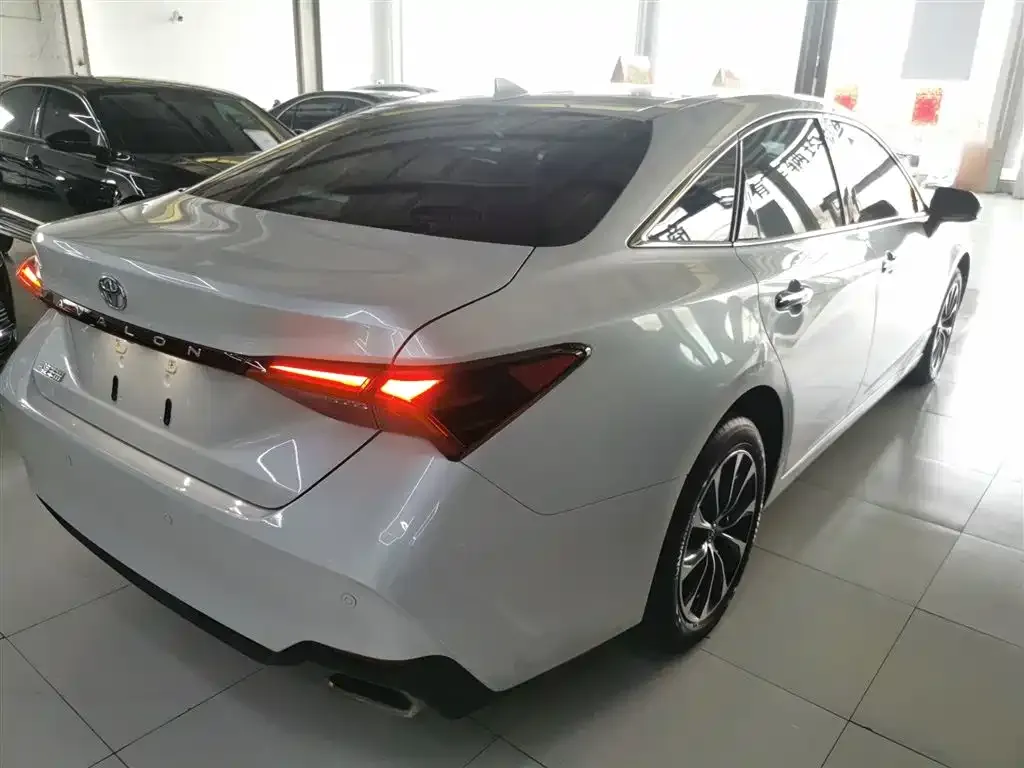 Toyota Avalon 2022 из CN, фото 3