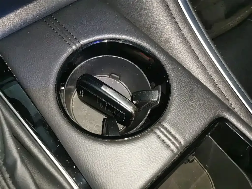 Toyota Avalon 2022 из CN, фото 7