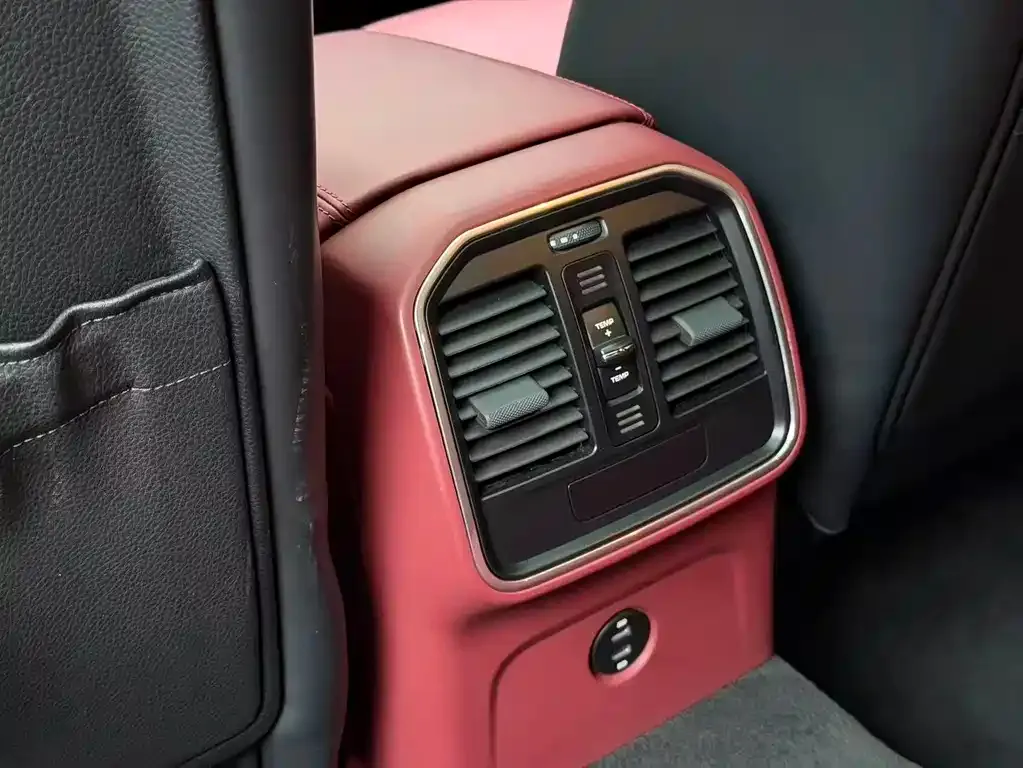 Porsche Macan 2021 из CN, фото 6
