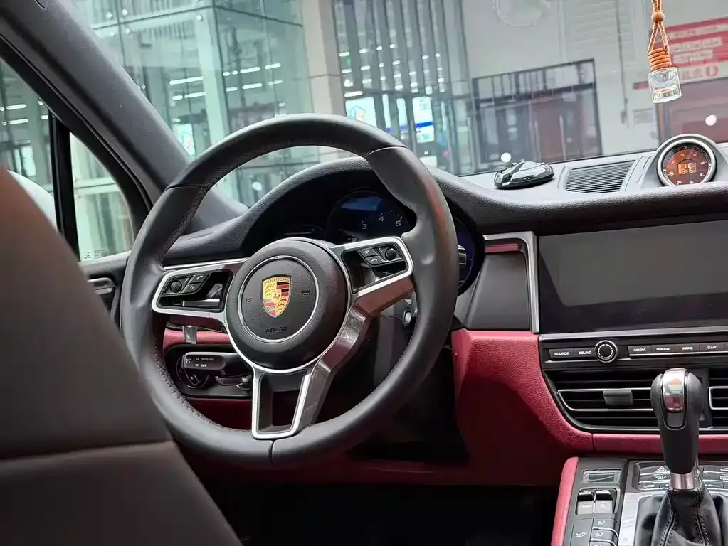 Porsche Macan 2021 из CN, фото 10