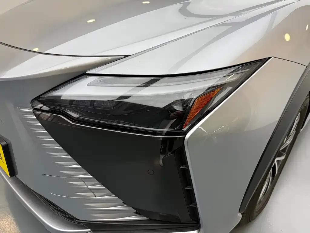 Lexus RZ 2023 из CN, фото 9
