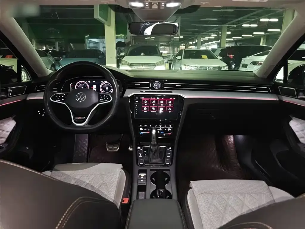 Volkswagen Magotan 2023 из CN, фото 8