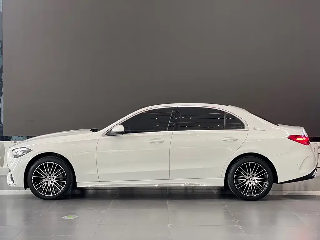 Mercedes-Benz C-Class 2024 из CN, фото 2
