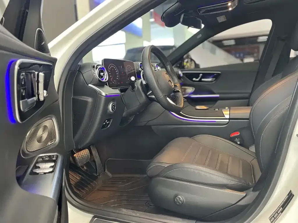 Mercedes-Benz C-Class 2024 из CN, фото 8