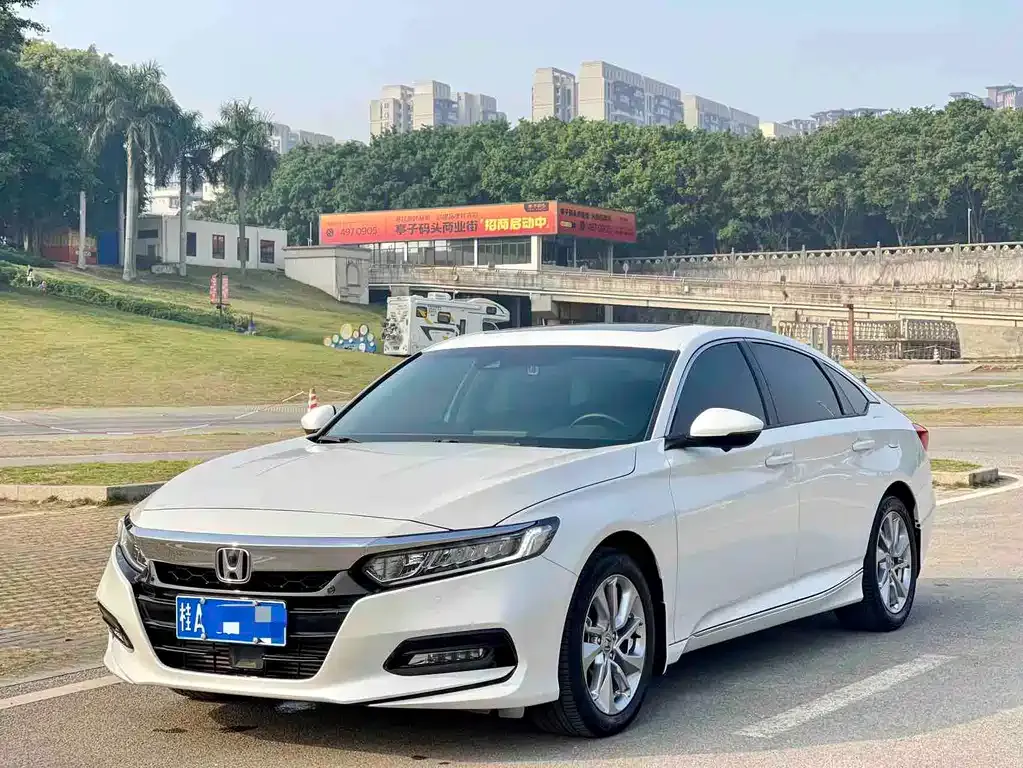 Honda Accord — фото 2