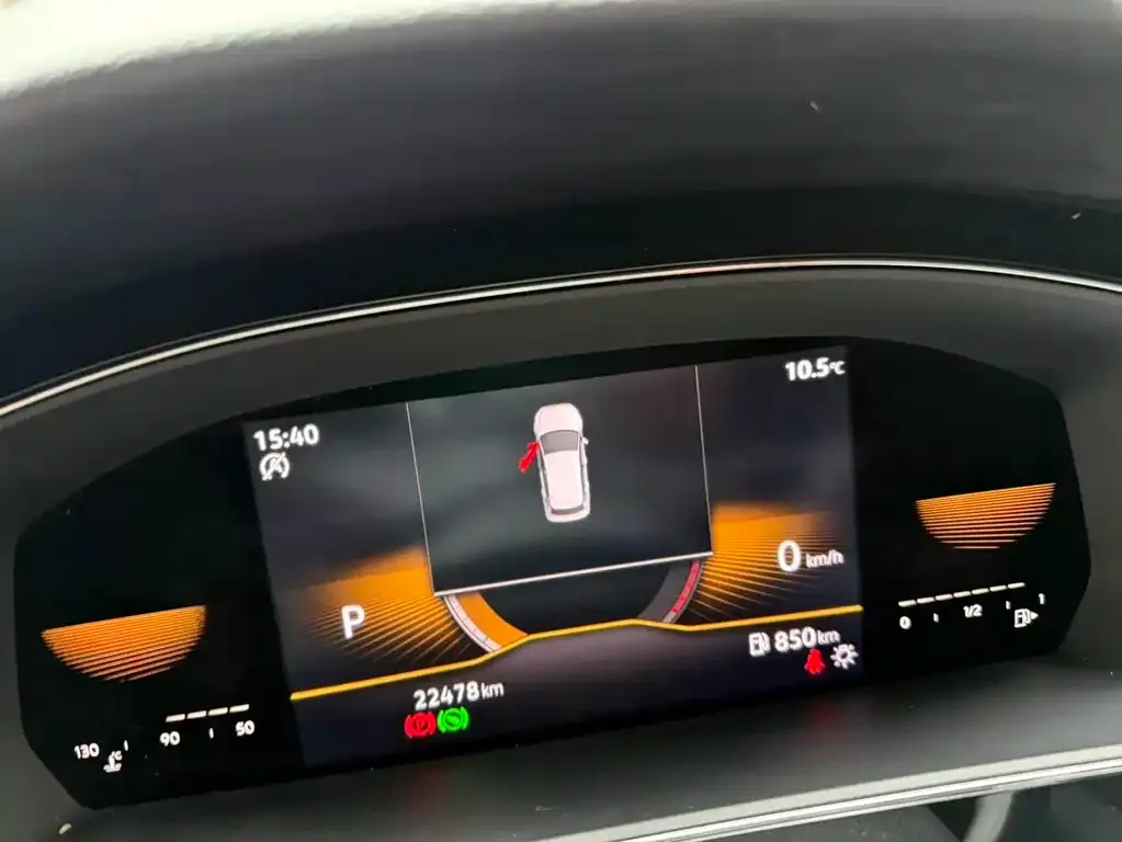 Volkswagen Passat 2022 из CN, фото 2