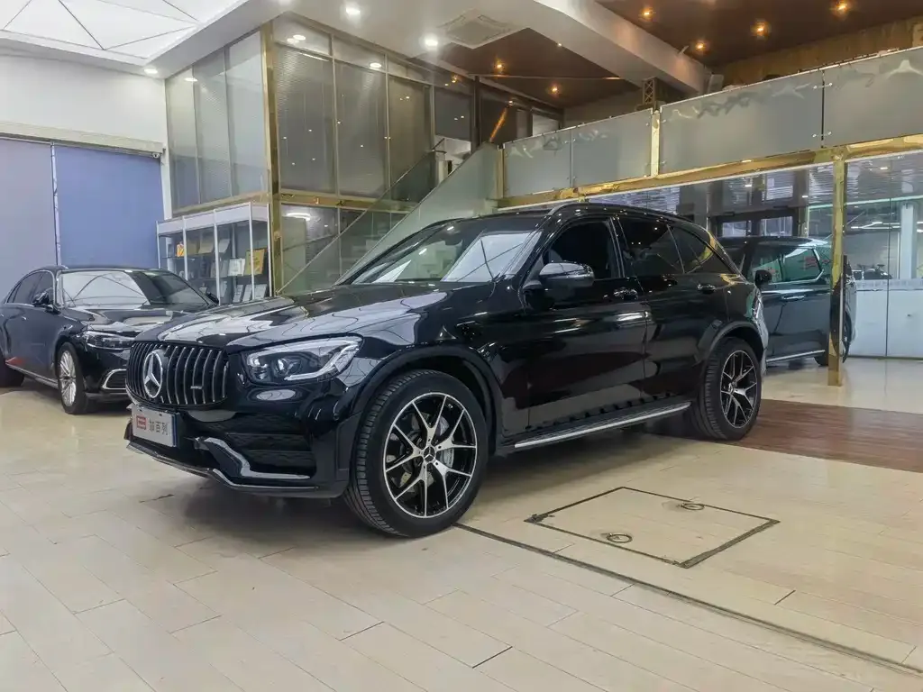 Mercedes-Benz GLC AMG — фото 1