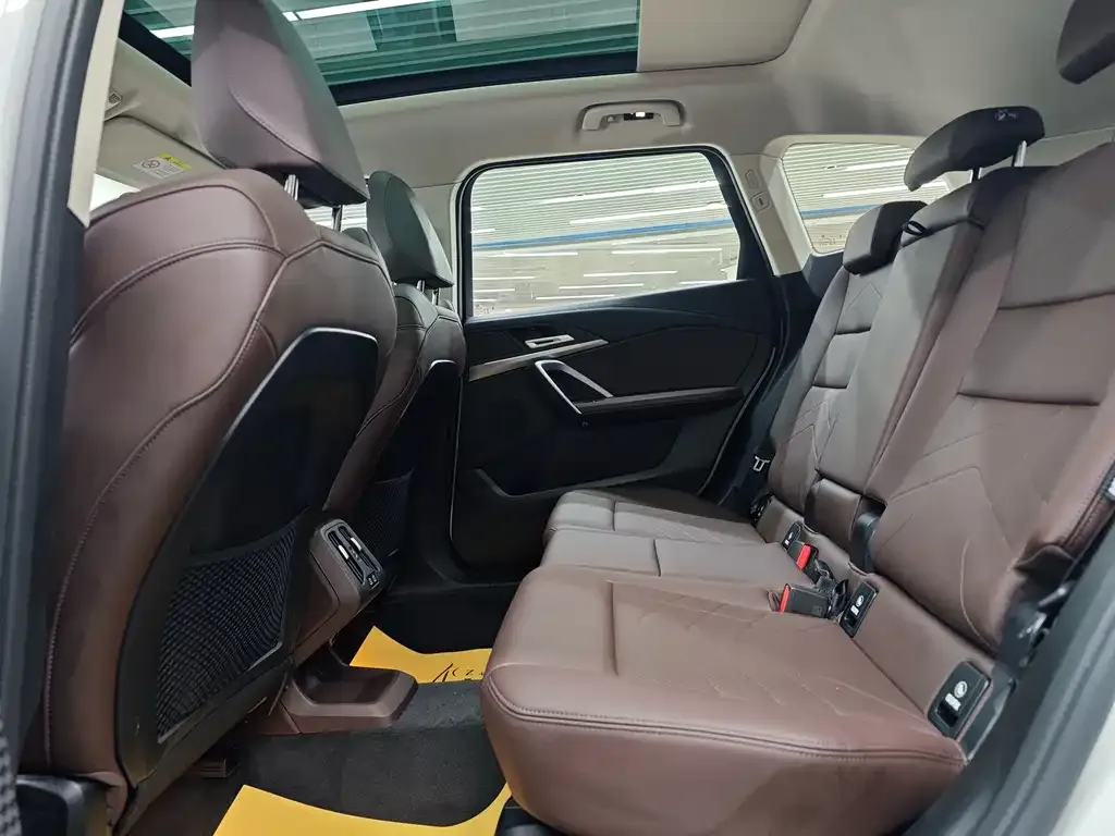 BMW X1 2024 из CN, фото 10