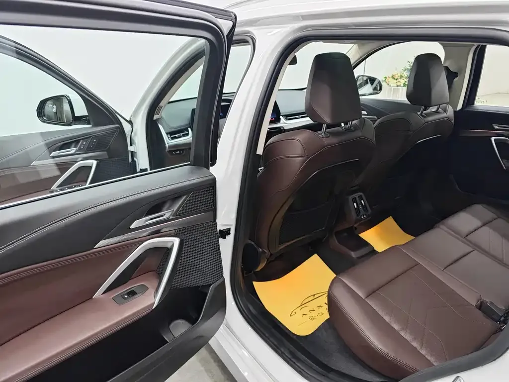 BMW X1 2024 из CN, фото 5