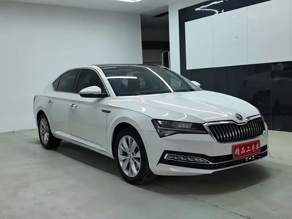 Skoda Superb 2022 из CN, фото 3