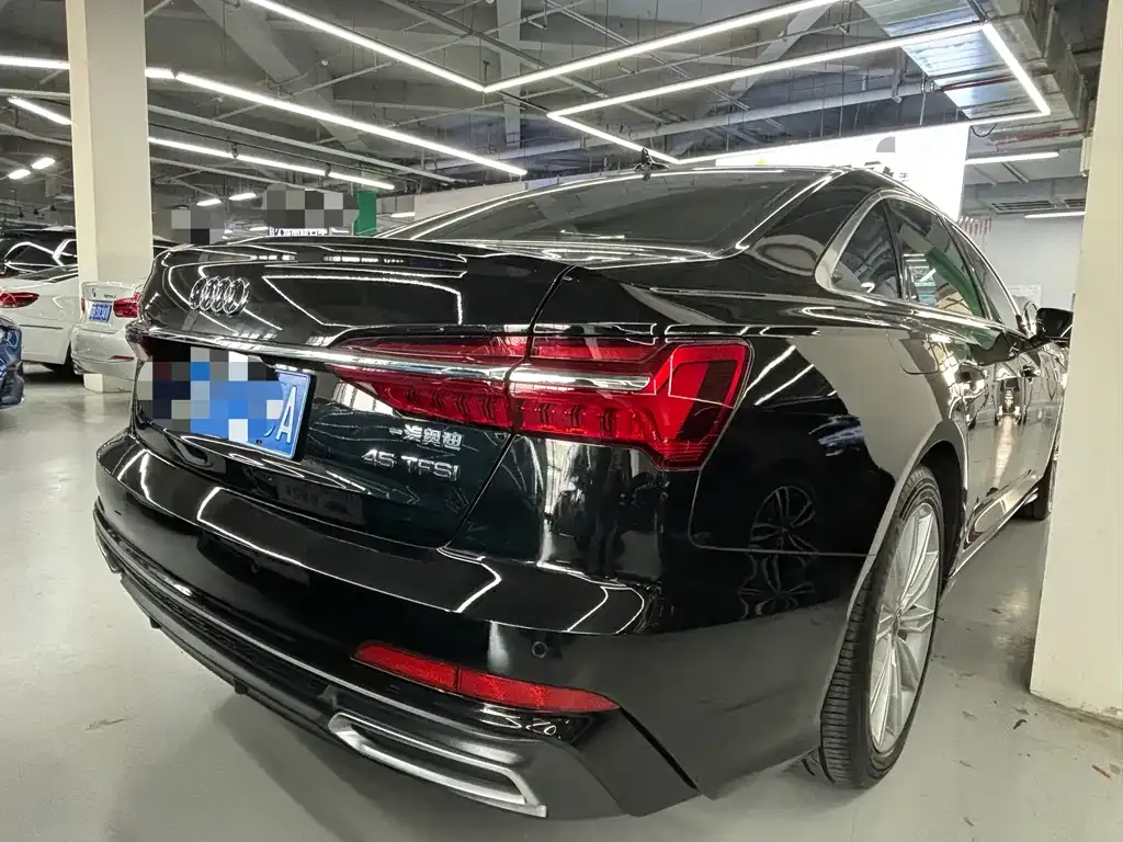 Audi A6L 2021 из CN, фото 4