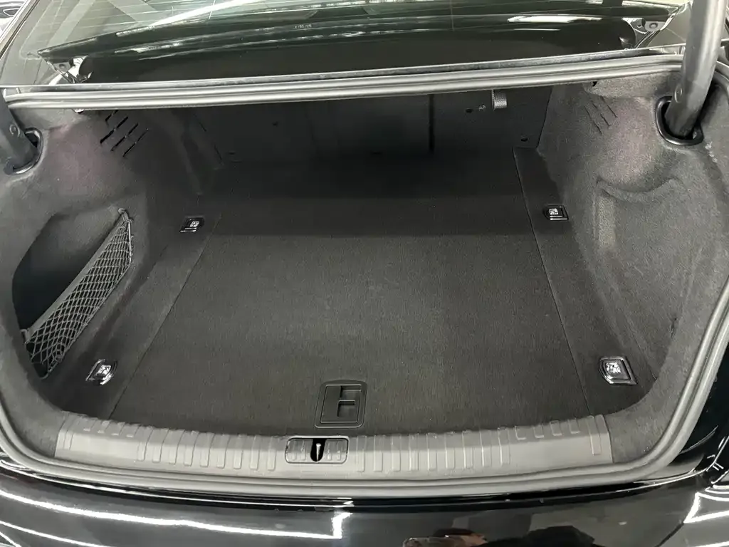 Audi A6L 2021 из CN, фото 3