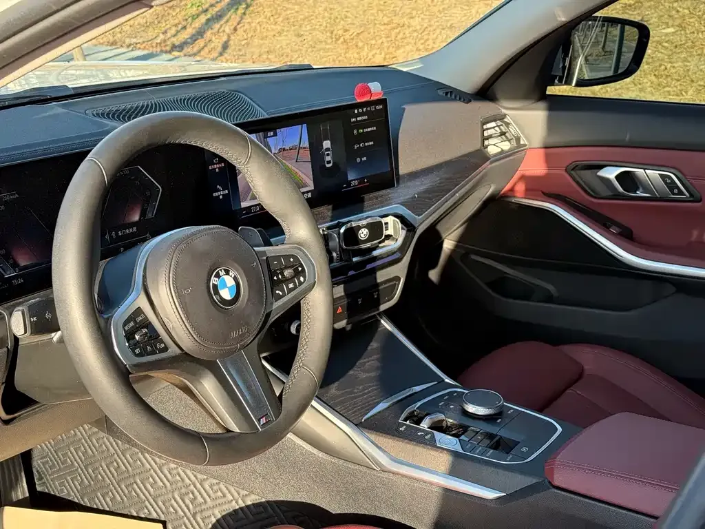 BMW 3 Series 2023 из CN, фото 9