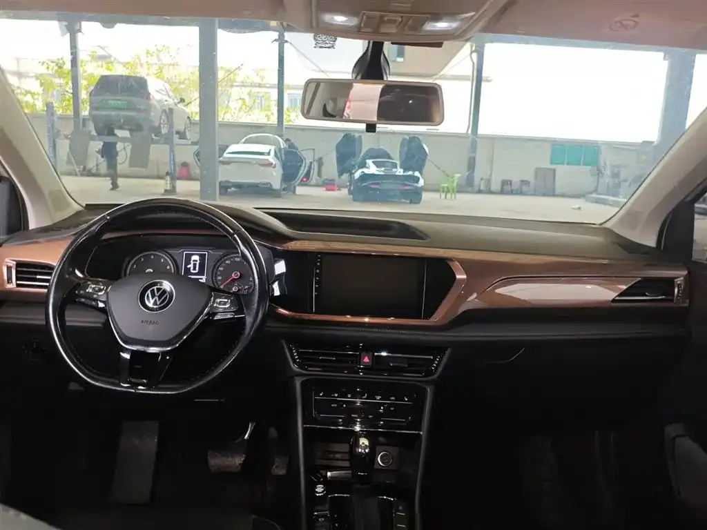 Volkswagen Tharu 2022 из CN, фото 8